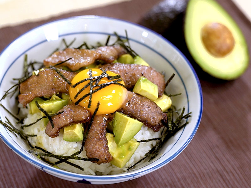 和牛食譜,牛油果和牛蓋飯